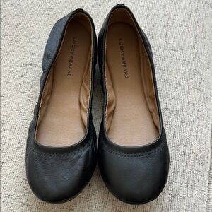 Lucky Brand “LP-Erin” Black Leather Flats- NWOT- cute flats
